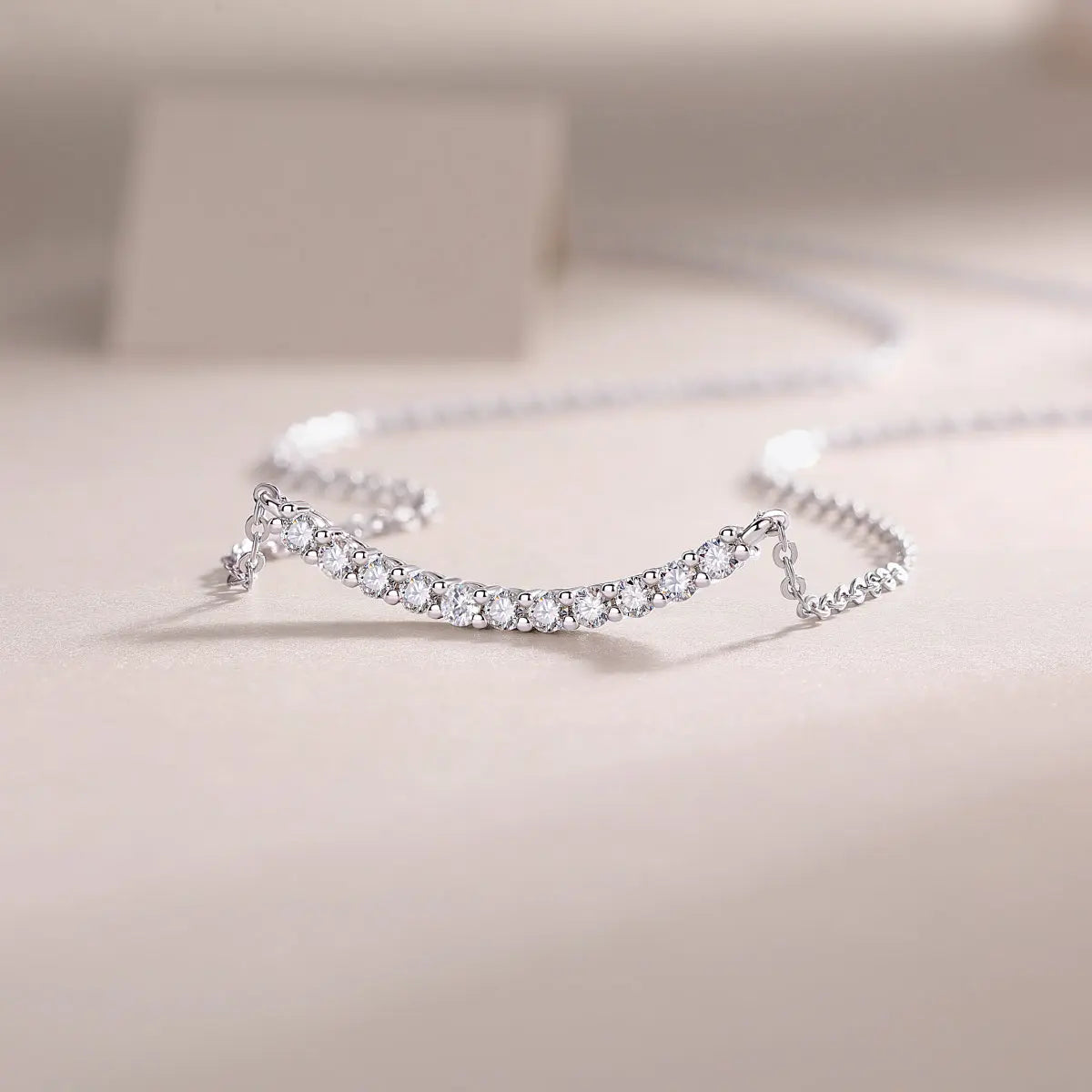 Relaxed Feel Moissanite S925 Platinum-plated Aurélia