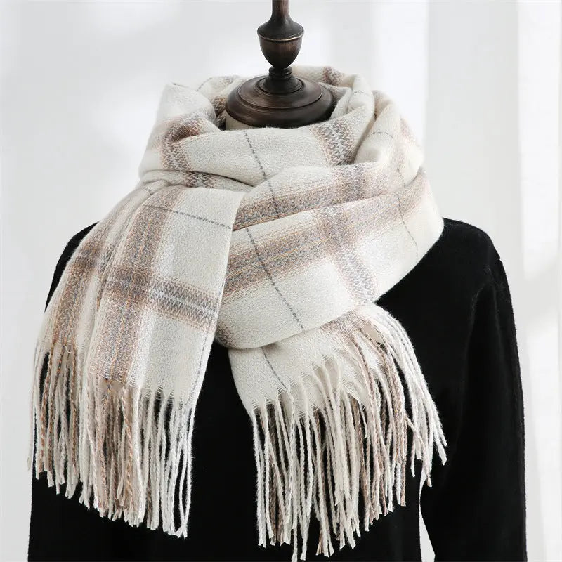 Opulent Winter Drape Aurélia