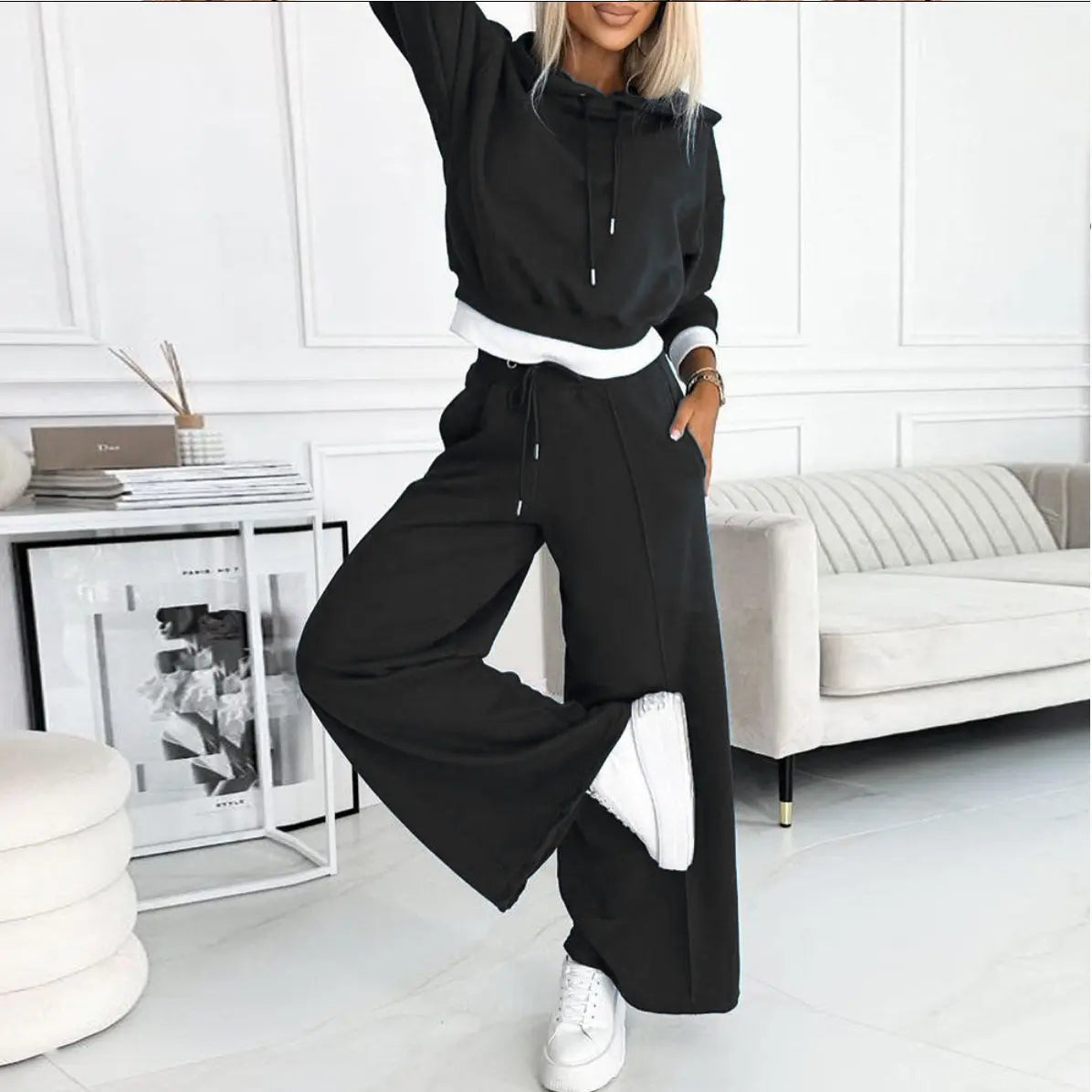 Sporty Hooded Sweatshirt And Drawstring Pocket Trousers Sets Aurélia