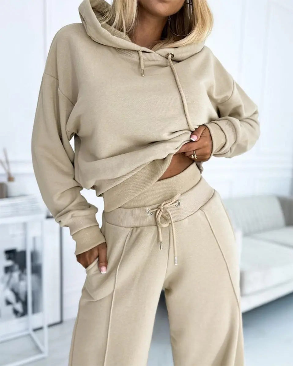 Sporty Hooded Sweatshirt And Drawstring Pocket Trousers Sets Aurélia