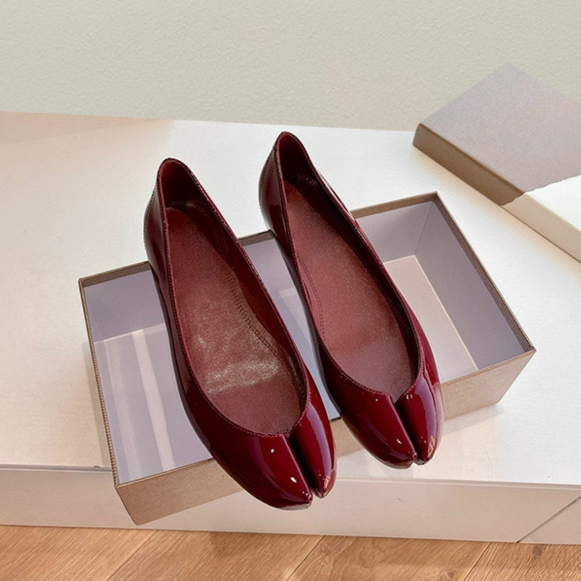 Women's Split Toe Pumps Aurélia